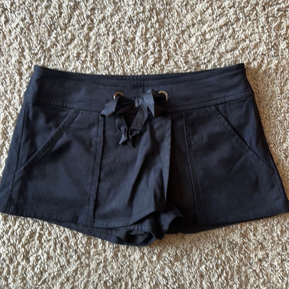 Guess skirt with silk draw strings